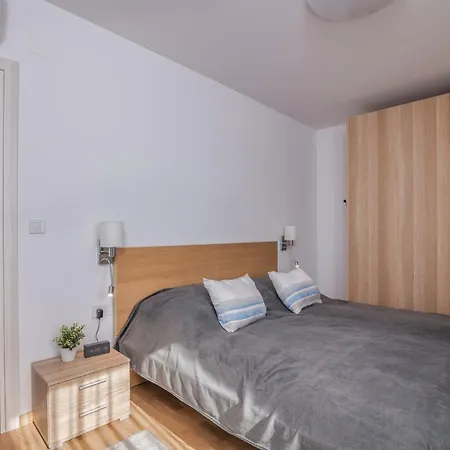 Panni Apartment *